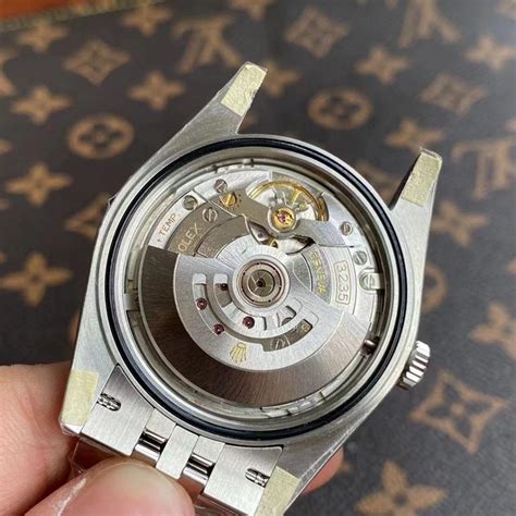 rolex 3235 clone movement.